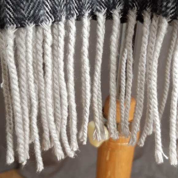 Wool scarf, unisex. - Picture 4 of 5